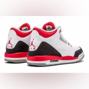 Air Jordan Youth 4.5Y/Women’s 5.5-6 Jordan Retro 3 Cement Wht/Red/Blk 398614-120